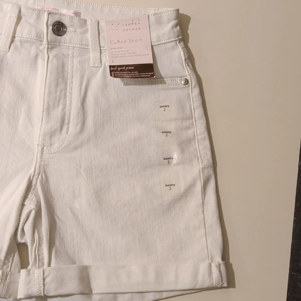 LC Lauren Conrad White Cuffed Short, High Rise. Size 2 Women - Picture 4 of 11